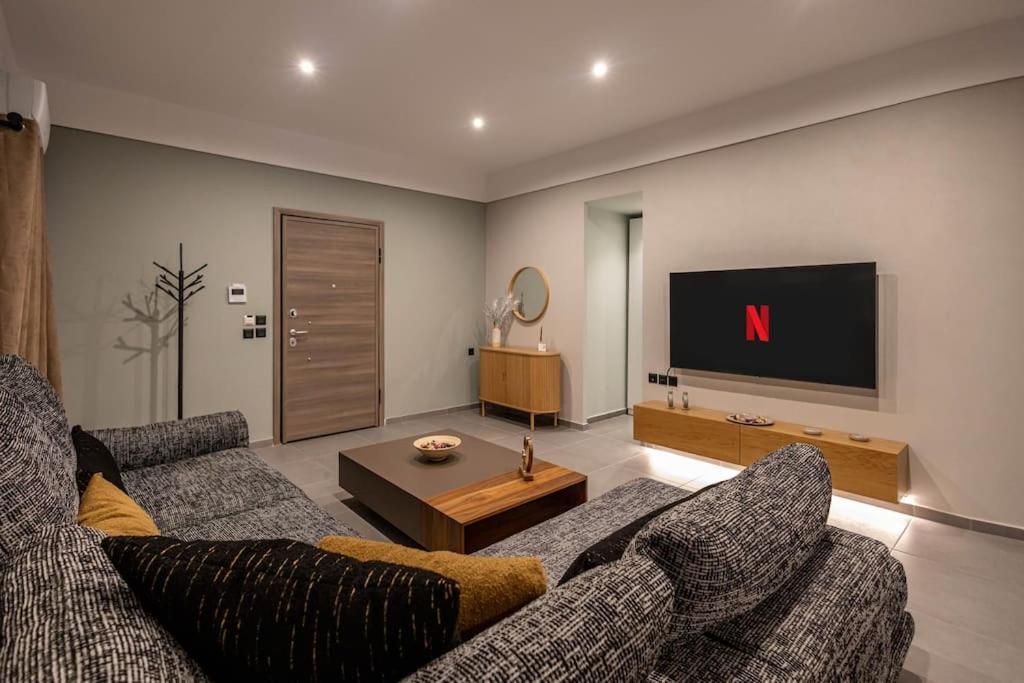 Smaragdi Luxury Jacuzzi Apartment Noho Premium Living Афіни Екстер'єр фото